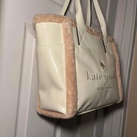 Kate Spade New York JETT TOTE - Picture 2 of 9